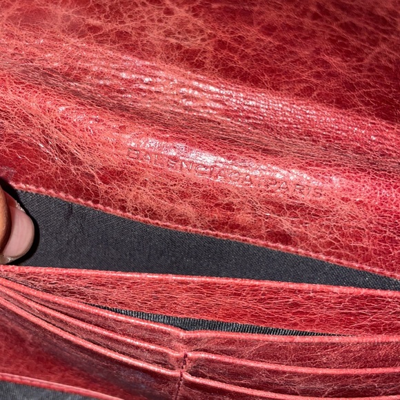 ❤️❤️SOLD❤️❤️BALENCIAGA LONG WALLET - Picture 4 of 6